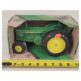 1/16 John Deere Model R Diesel Tractor