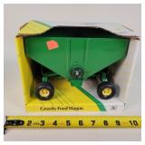 1/16 John Deere Gravity Feed Wagon