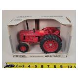 1/16 McCormick WD9 Tractor