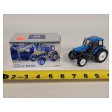 1/43 New Holland 8260 Tractor