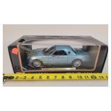 1/18 2002 Ford Thunderbird