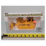 1/16 International T340 Bullgrader