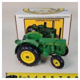 1/16 John Deere D Tractor