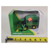 1/64 John Deere Cotton Picker