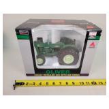 1/16 Oliver 990 GM Diesel Tractor