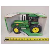 1/16 John Deere 4955 MFWD Tractor