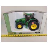 1/16 John Deere 7920 Tractor