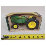 1/16 John Deere Utility Tractor in Box