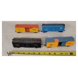 4- HO Cattle Train Cars