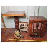 15x21 Vintage Radio, Movie Projector, & Stand