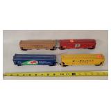 4 HO Scale High Side Covered Hopper Cars