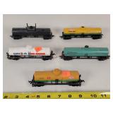 5- HO Train Tanker Cars
