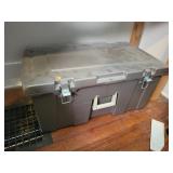 Sterlite Tote - 17x30 w/ Shirts & Pants