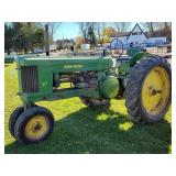 John Deere 50 Tractor - Runs Good