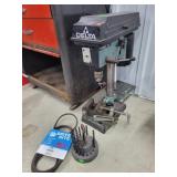 Delta Drill Press with Drill Bits - Works