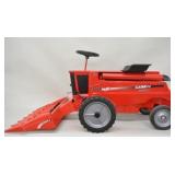 NIB Case IH 7088 Pedal Combine by Scale Models