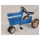 1983 Ford TW-20 Pedal Tractor - Broken Hitch