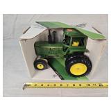1/16 John Deere Sound Gard Tractor