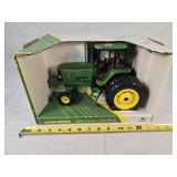 1/16 John Deere 7800 Tractor
