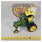 1/16 John Deere 3020 Diesel Tractor w/ Umbrella