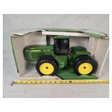 1/16 John Deere 8760 4WD Tractor