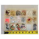 Jewelry : Necklaces, Pins, More