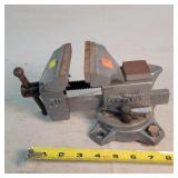 Pro-Grade 4" Bench Vise