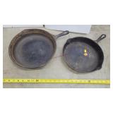 2 Cast Iron num 10 & 8 Skillets #10 is Wagner