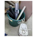 23 Gallon Tub, Snow Shoes, Floor Protector