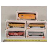 5- Bachmann Train Cars