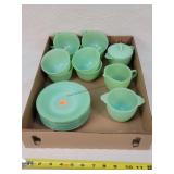 19pcs of Fire King Jadeite Cup / Saucer Set