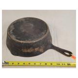 11" Cast Iron Deep Skillet - Dirty