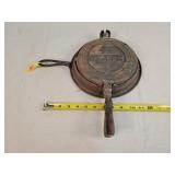 Stover No 8 Cast Iron Waffle Iron