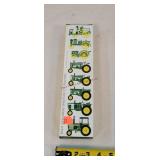 1/64 Eight John Deere Tractor Set