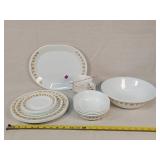 22 Pieces of Correlle Dinnerware