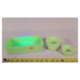 Jadeite Refrigerator Dish & Measure Cups