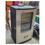 NICE Masterbuilt Electric Smoker - 16x22x40