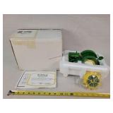 Danbury Mint John Deere D Tractor Clock