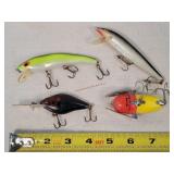 4- Loose Fishing Lures