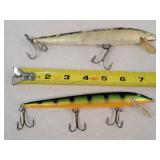 2- Loose Fishing Lures - 7-8'