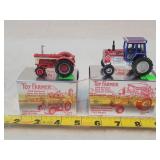 1/64 IH 660 & MF Spirit of America 1155 Tractor