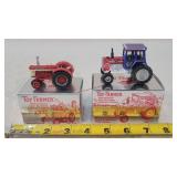 1/64 IH 660 & MF Spirit of America 1155 Tractor