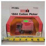 1/80 Case 1844 Cotton Picker