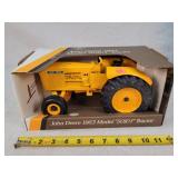 1/16 John Deere 5010 Industrial Tractor