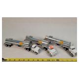 3- 1/64 Winross Fertilizer Tanker Semi's