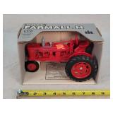 1/16 Farmall H Tractor