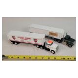 2- Winross 1/64 Advertising Box Semi's