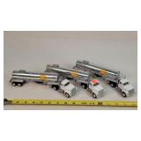 3- 1/64 Winross Fertilizer Tanker Semi's