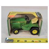 1/16 John Deere Lawn & Garden Tractor
