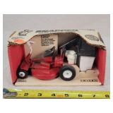 1/12 Snapper Rear Engine Riding Mower